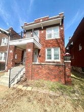 Building Photo - 3865 Alberta St