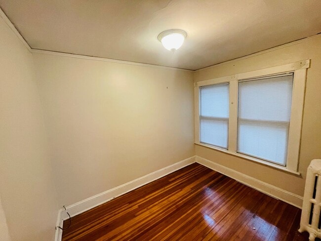 Building Photo - 306 Hudson Ave