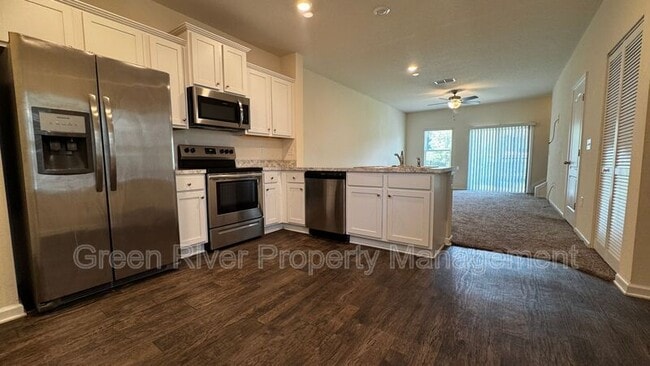 Building Photo - 8068 Echo Springs Rd