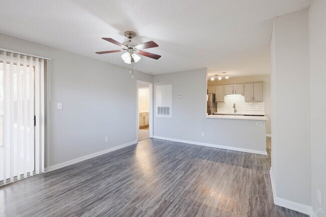 Foto del edificio - Triangle Park Apartments