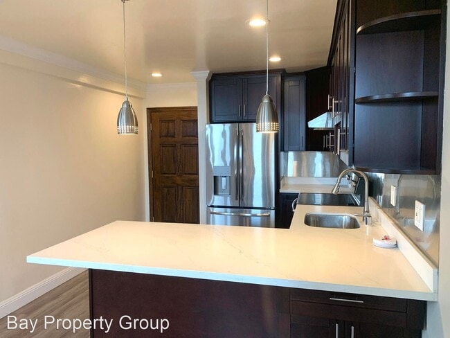 Foto del edificio - 1525 Lakeside Dr