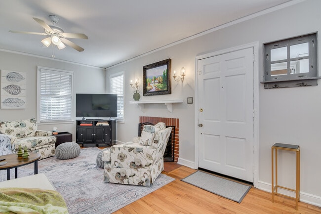 Building Photo - 2631 Oakland Ave