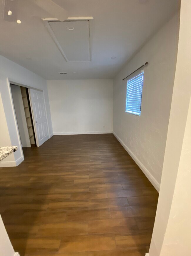 Foto del edificio - 7354 Jonas Rd