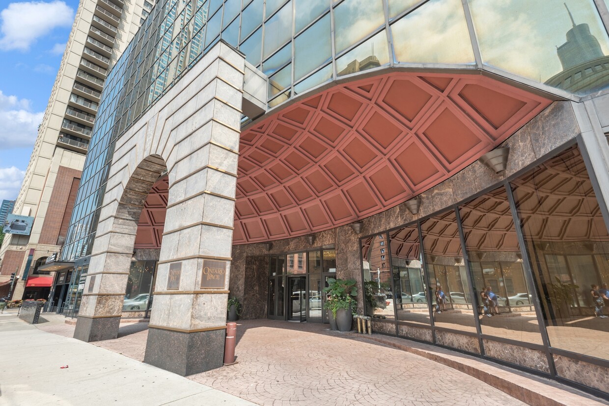 Foto principal - 10 E Ontario St