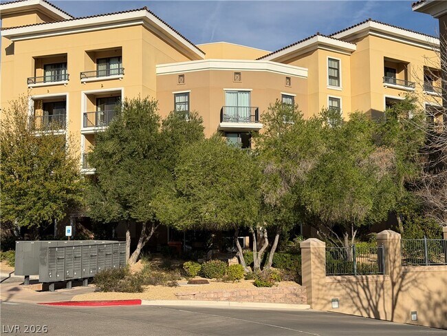 Foto del edificio - 29 Montelago Blvd