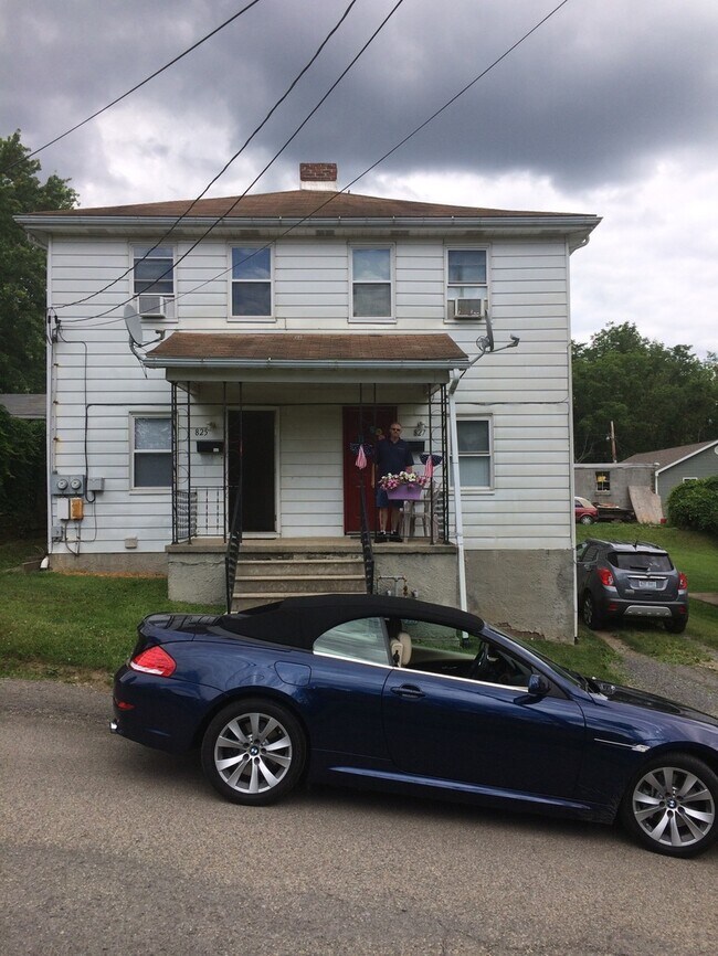 Building Photo - 833 West Virginia Ave