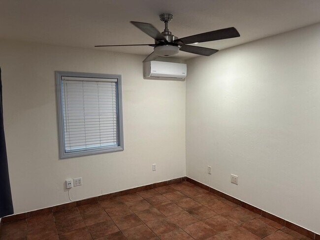 Foto del edificio - 2907 Mission Blvd