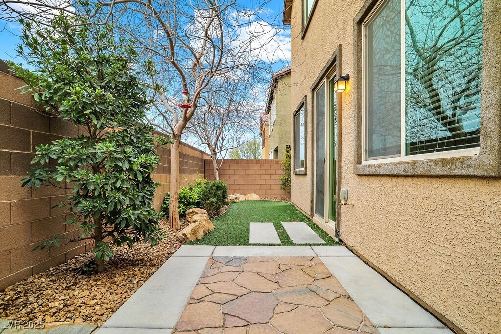 Foto principal - 6624 Salt Pond Bay St