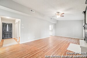 Foto del edificio - 5127 Alderton St