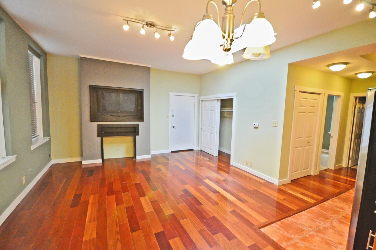 Foto principal - 721 Walnut St