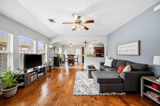 Building Photo - 3414 Oaklawn Pl Dr