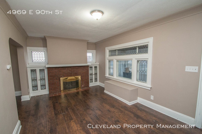 Foto del edificio - Beautifully Renovated Garfield Hts Home