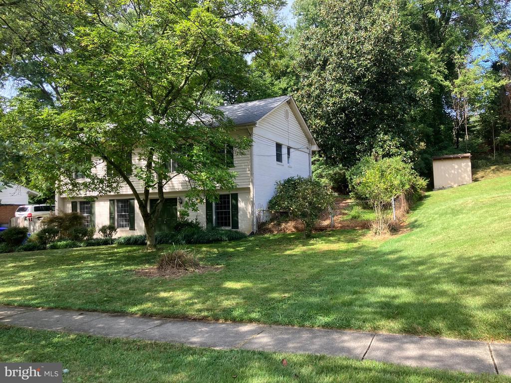 Foto principal - 10316 Royal Rd