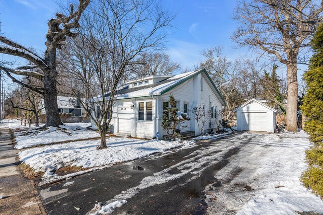 Foto del edificio - 1739 Asbury Ave