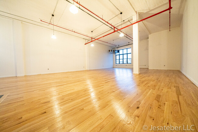 Building Photo - 251 McKibben St
