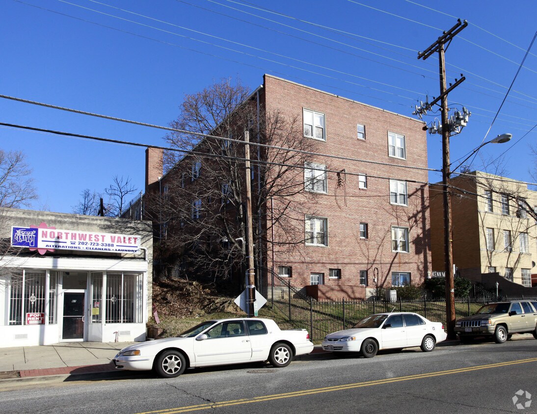 Kenn Manor Apartments in Washington, DC
