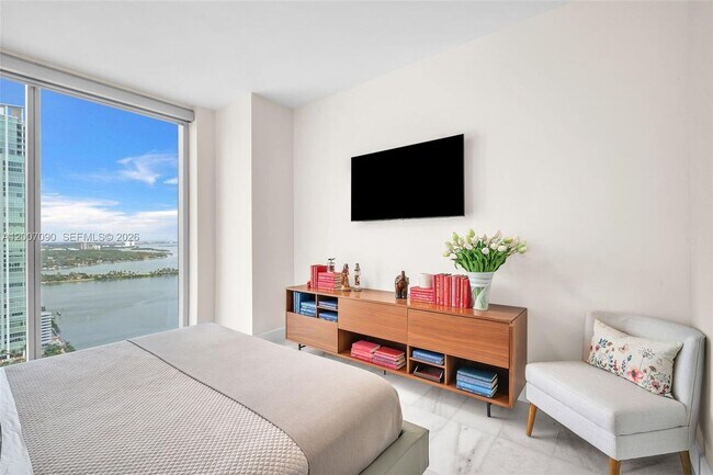 Foto del edificio - 700 NE 26th Terrace