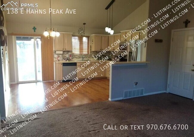 Foto del edificio - 138 E Hahns Peak Ave