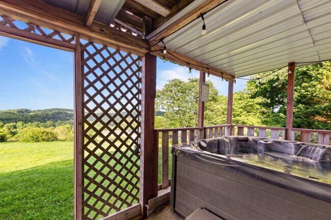 Foto del edificio - 1730 Walnut Hill Ln