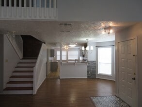 Building Photo - 12824 Westpark Dr