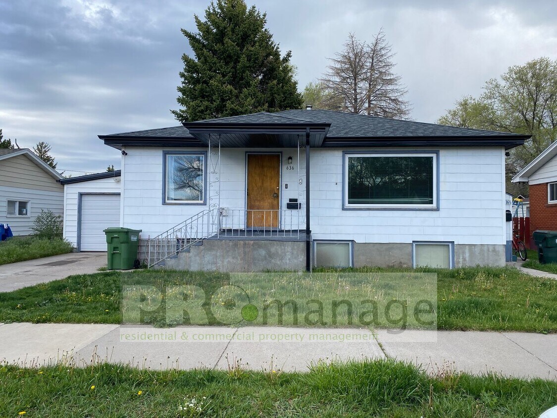 Primary Photo - 636 N 14th Ave
