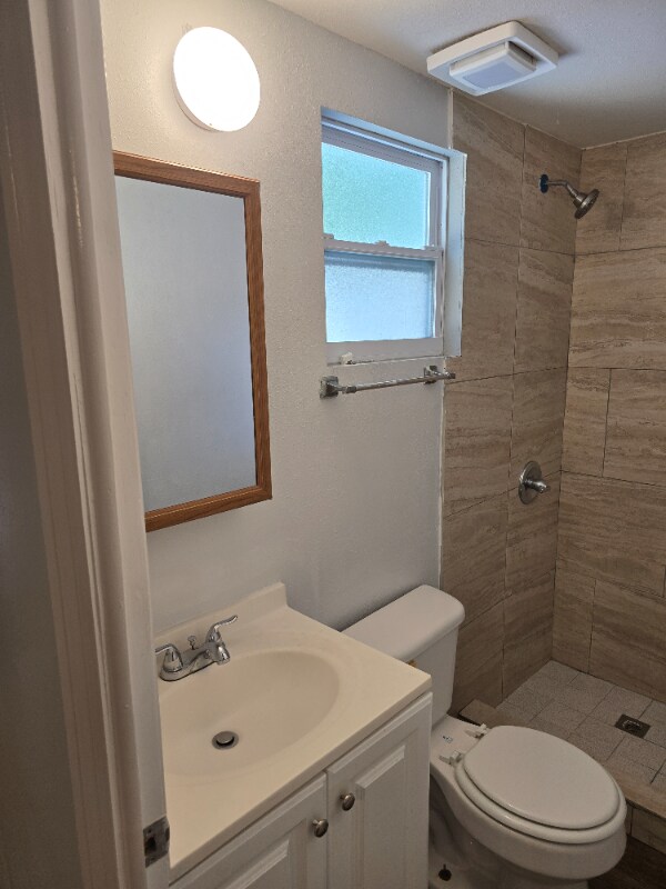 Foto del edificio - 3212 E Henry Ave