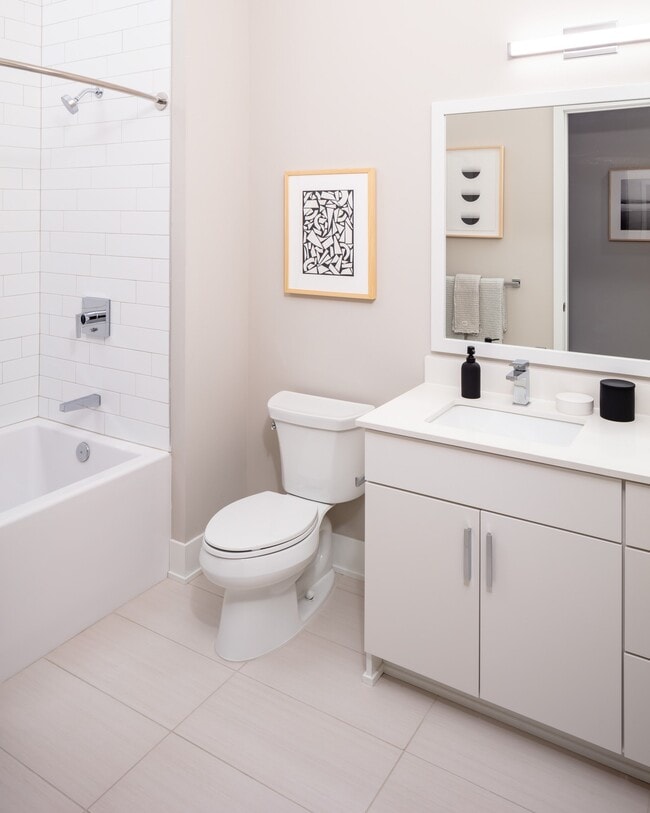 Interior Photo - 365 Nicollet
