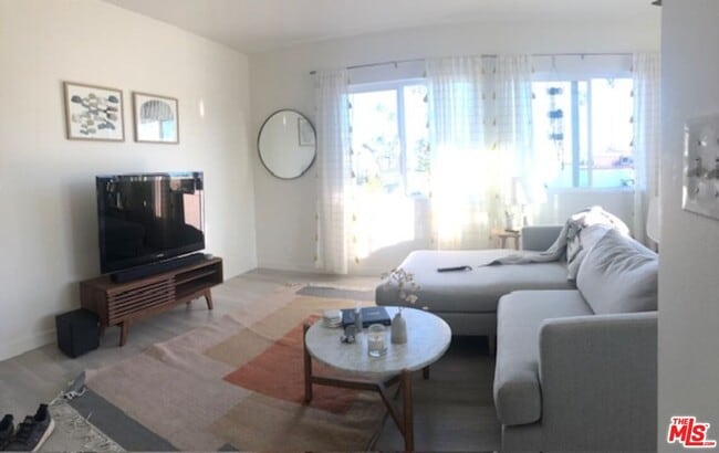 Building Photo - 2106 Pisani Pl