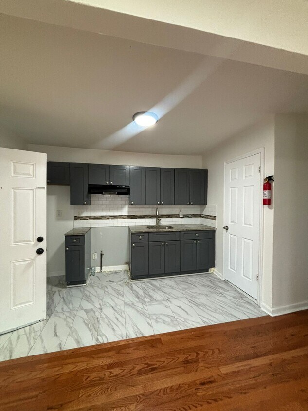 Foto principal - 652 S 11th St