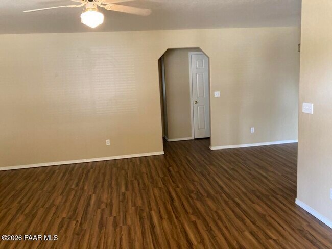 Foto del edificio - 8424 E Stevens Dr