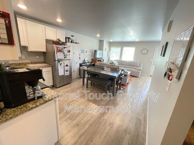 Foto del edificio - 808 7th Ave S