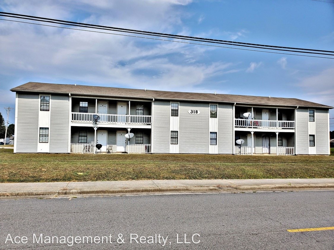 318 Tammy St SW, Decatur, AL 35603 Room for Rent in Decatur, AL