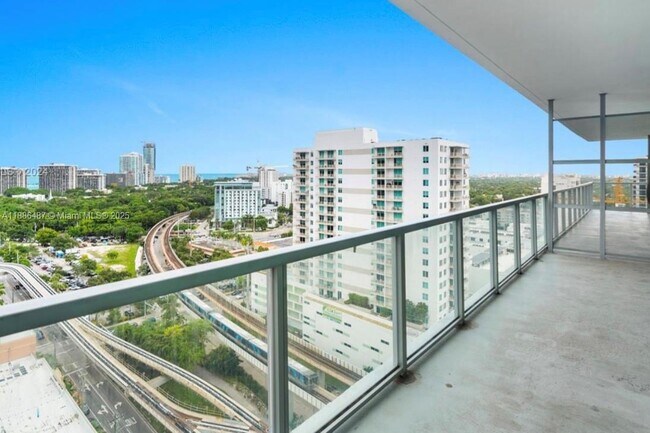Foto del edificio - 79 SW 12th St