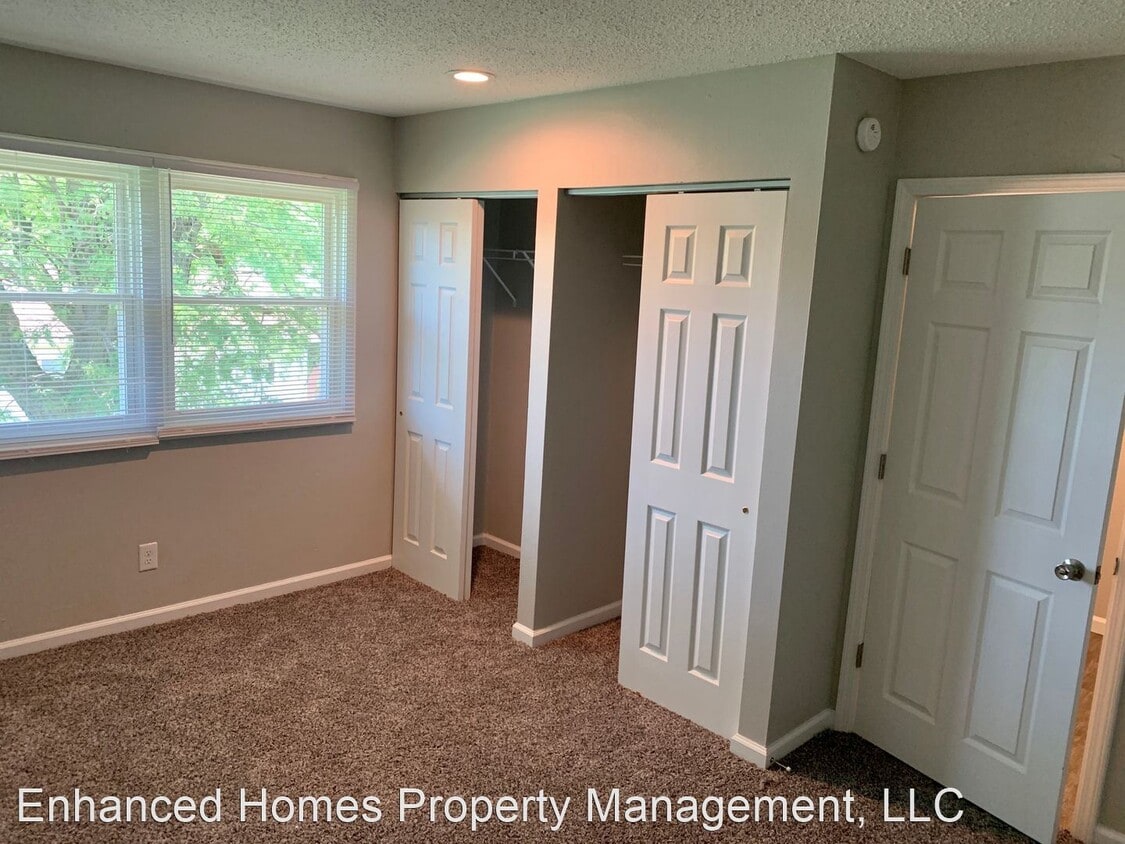 Foto principal - 5428 N Division St