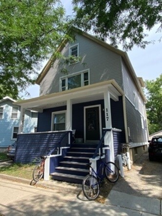 Primary Photo - 117 N Bedford St