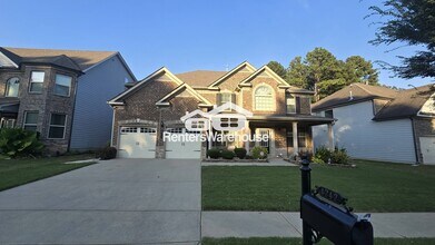 Building Photo - 4242 Trillium Wood Trail SW