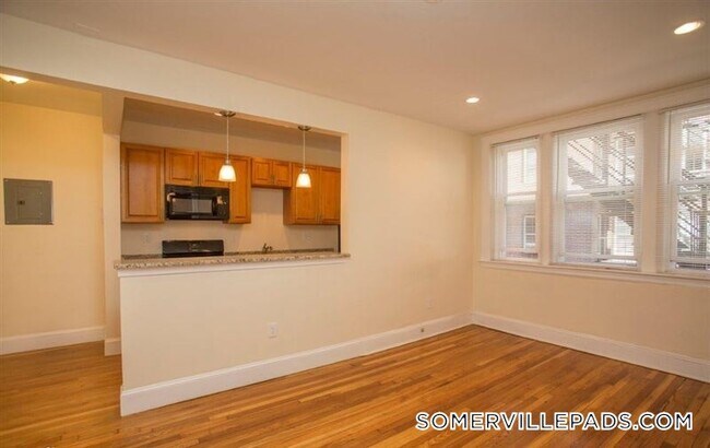 Foto del edificio - 136 Highland Ave