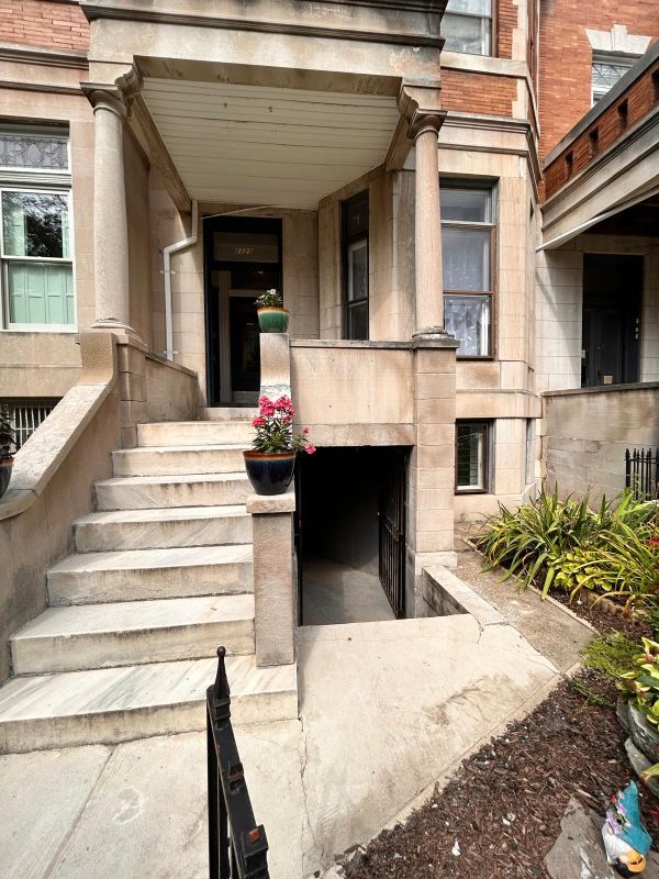 Primary Photo - 2323 Eutaw Pl