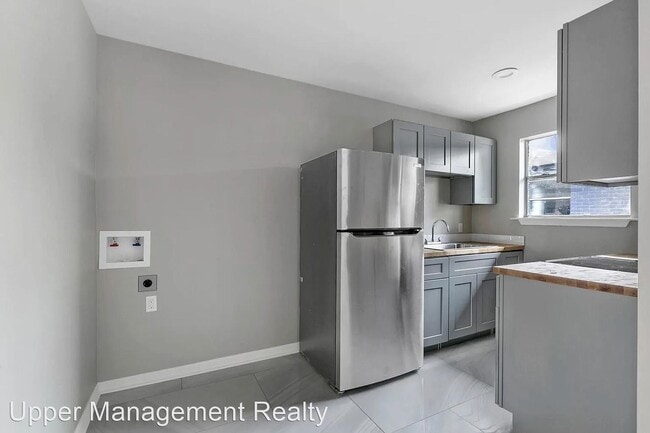 Building Photo - 1 br, 1 bath Apartment - 1709 - 1711 St. A...