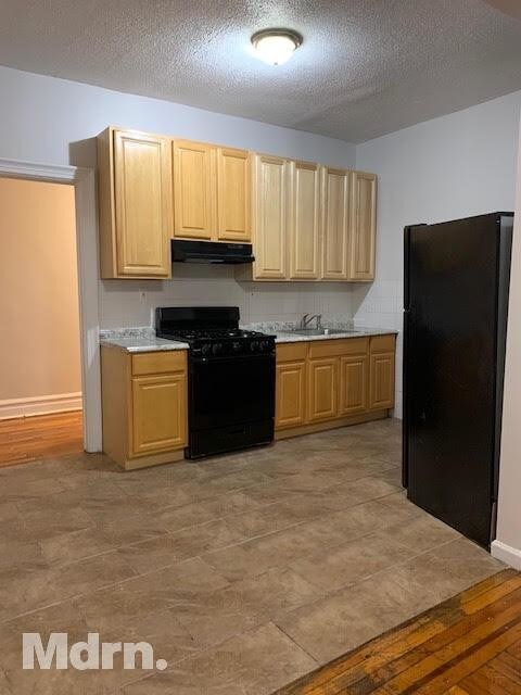 Building Photo - 3 bedroom in Brooklyn NY 11203