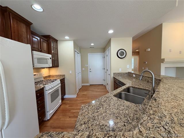 Foto del edificio - 23590 E Jamison Pl