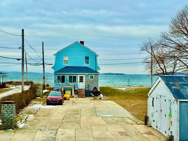 Foto del edificio - 7 J St