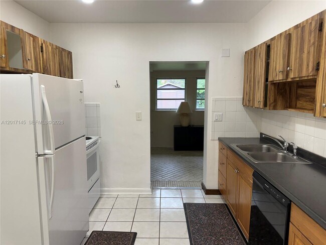 Foto del edificio - 6511 SW 63rd Ct