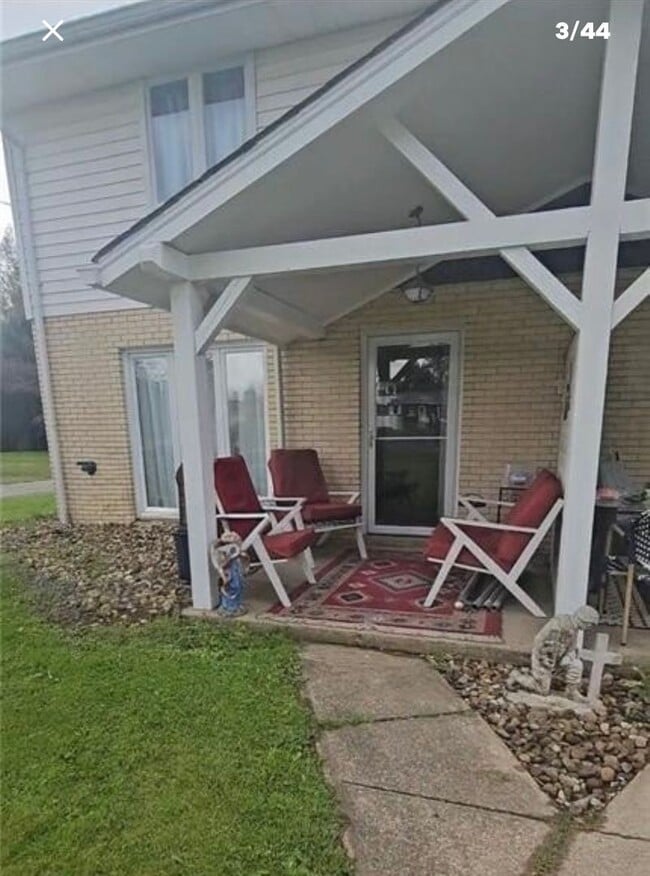 Building Photo - 1314 Willowbrook Rd