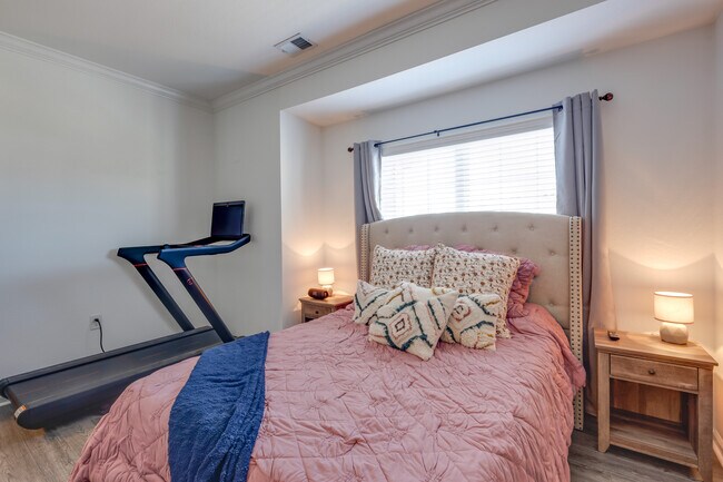 Foto del edificio - 3824 Trenwith Ln