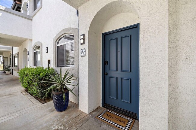Building Photo - 30902 Club House Dr
