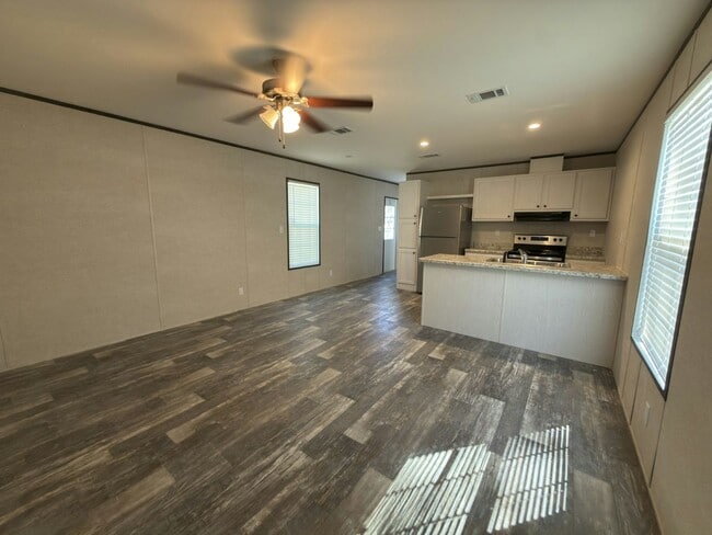 Foto del edificio - 6407 SE 108th St