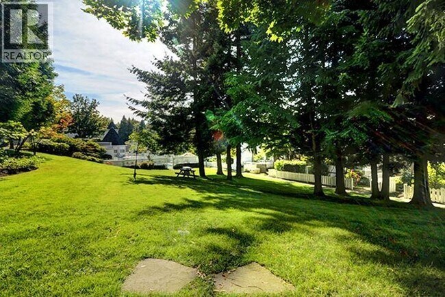Photo du bâtiment - 7501 Cumberland St