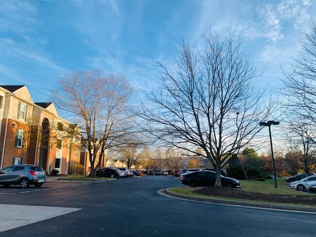 Foto del edificio - 215 S Knollwood Dr