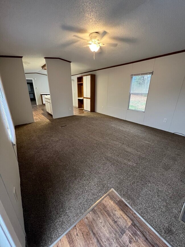 Foto del edificio - 691 Julia St